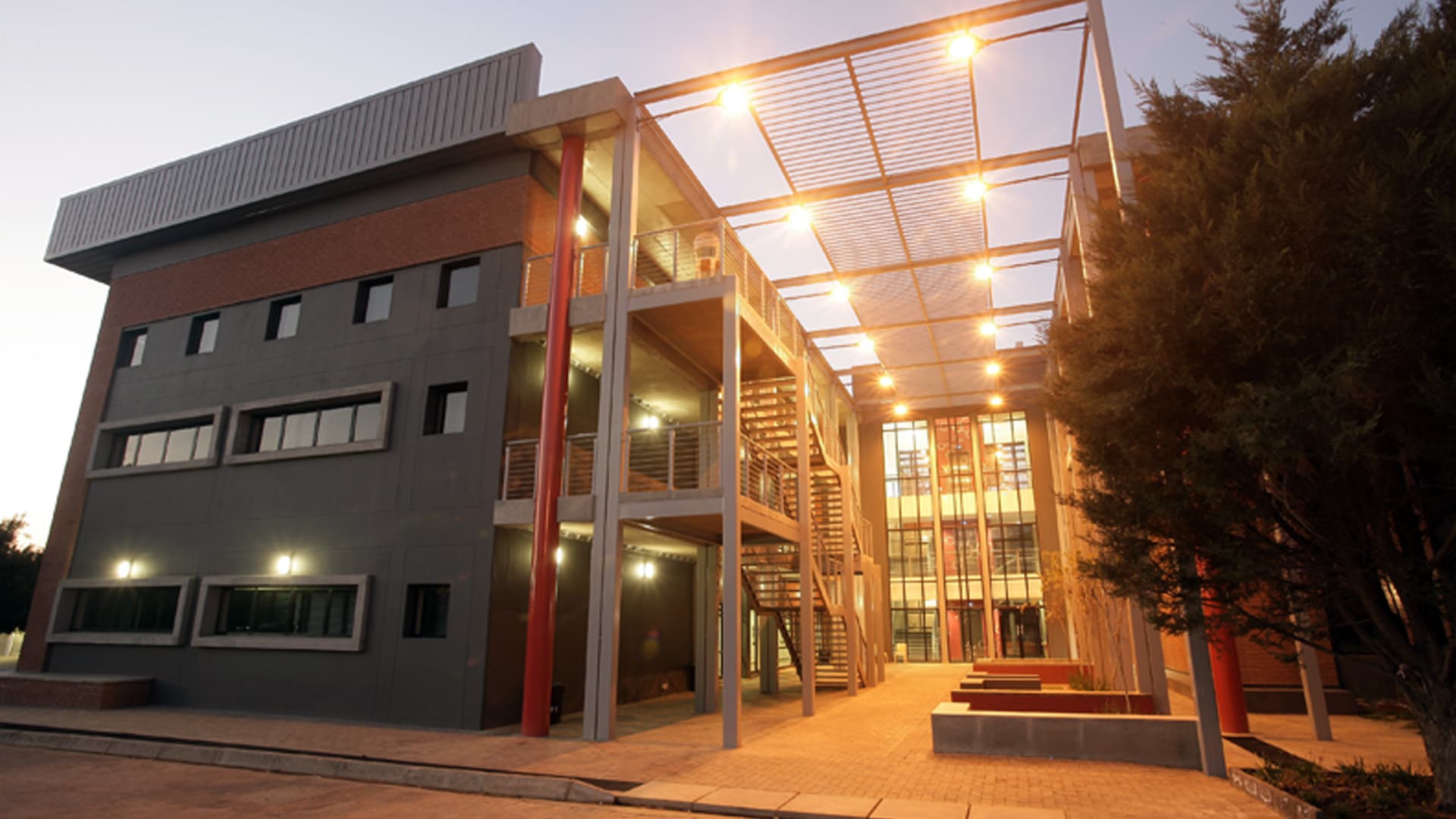 Central University of Technology (CUT)